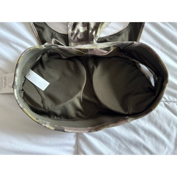 Lululemon Tough Train High-Neck Bra Medium Support Heritage Camo Size 10 New - Picture 7 of 11